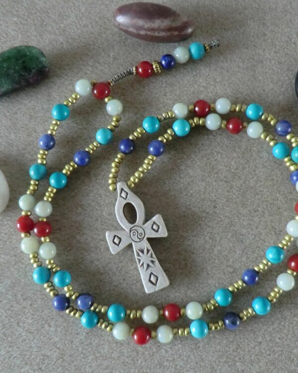 Collier mâlâ Croix de vie "Ankh" • Énergies ancestrales & équilibre – Image 3