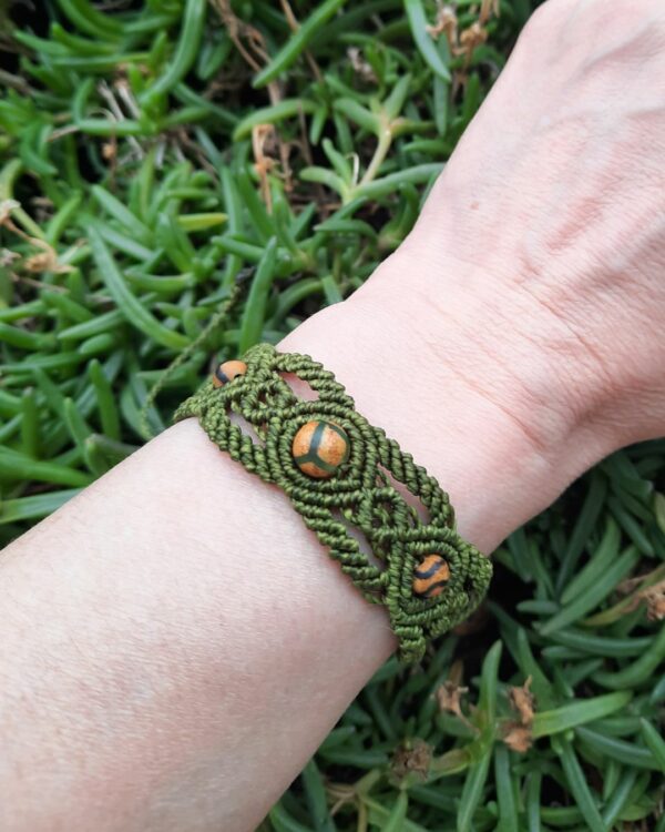 Bracelet Dzi tressé • Force tranquille et ancrage – Image 3