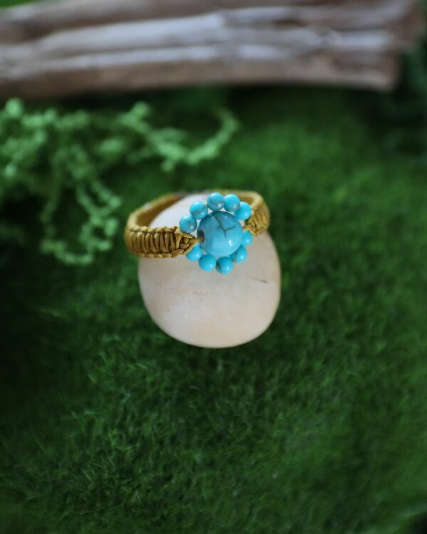 Bague en macramé doré et turquoise - "Nocmasifa"