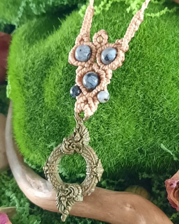 Collier pendule "Naga" micro macrame – Image 2