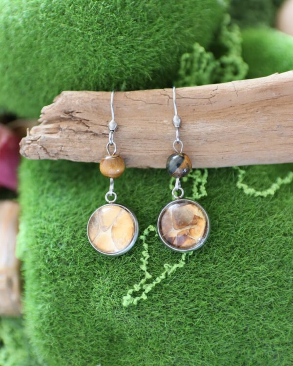 Boucles d'oreilles mue de serpent & feuille d’or – création unique et intuitive – Image 2