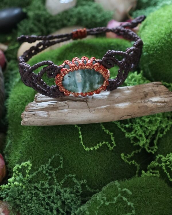Bracelet en agate mousse "Li Khen"– Talisman des forêts enchantées – Image 2